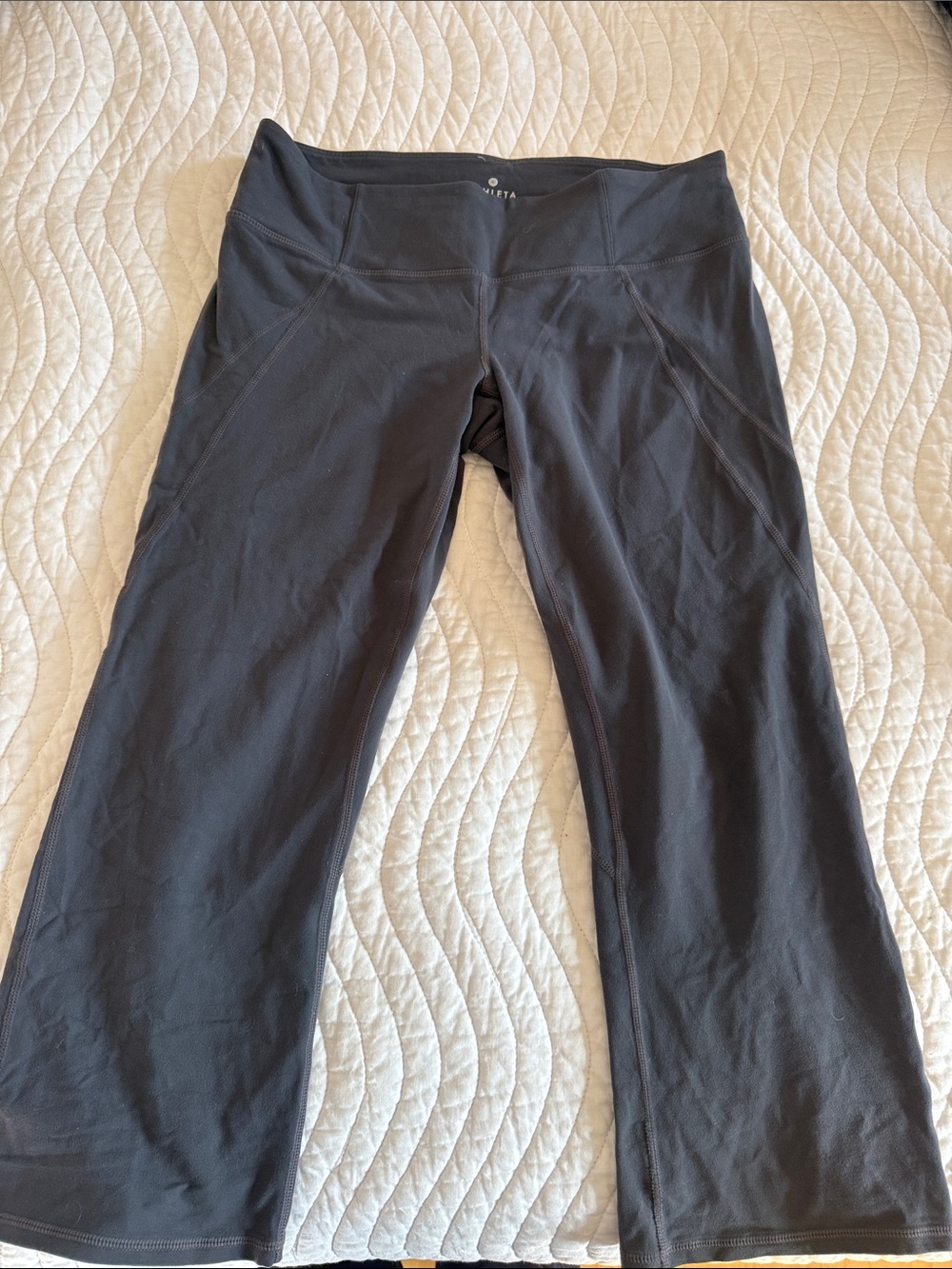 Athleta Gray Cropped Flare Leggings